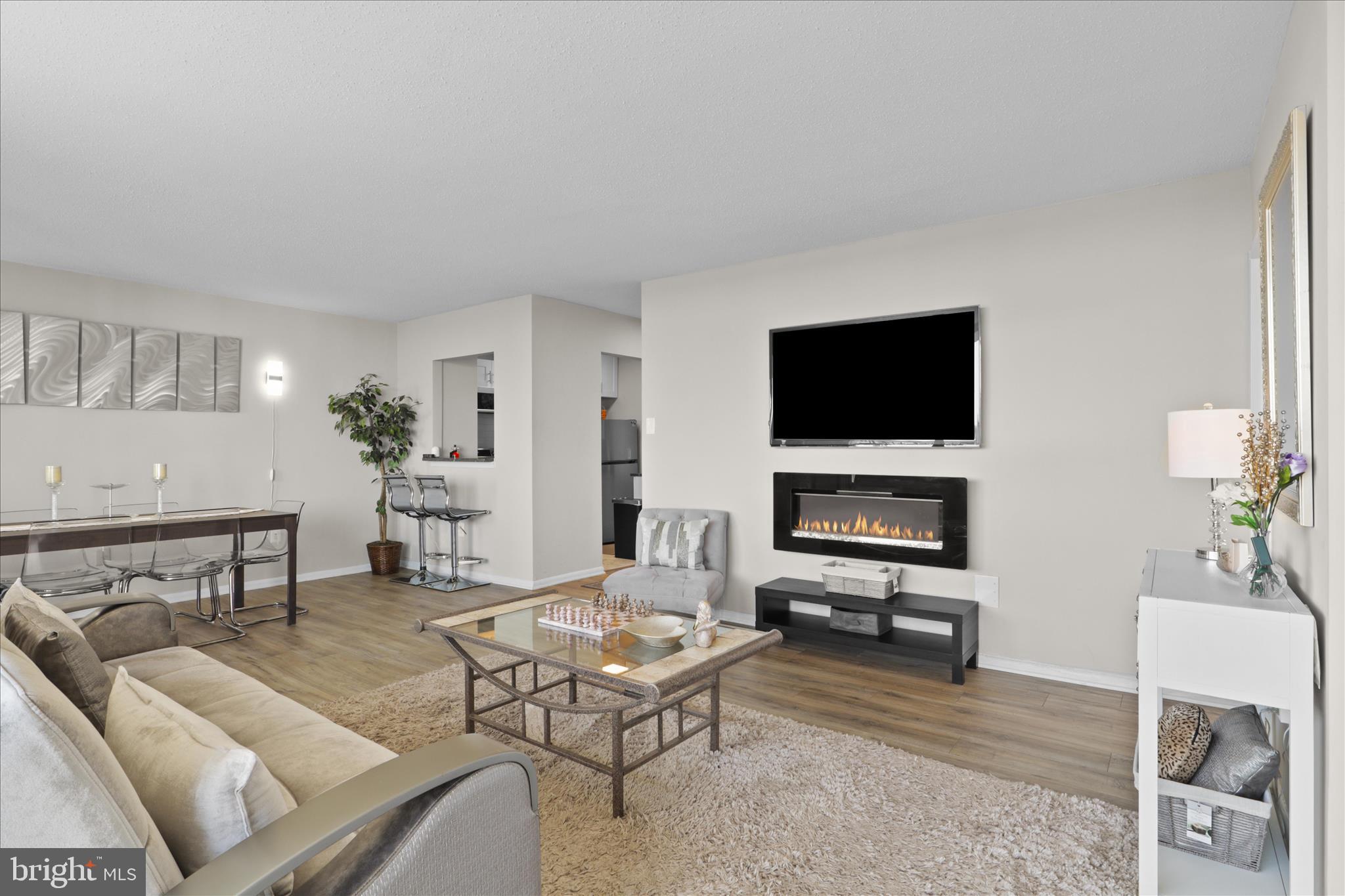 2059 HUNTINGTON AVENUE 1201