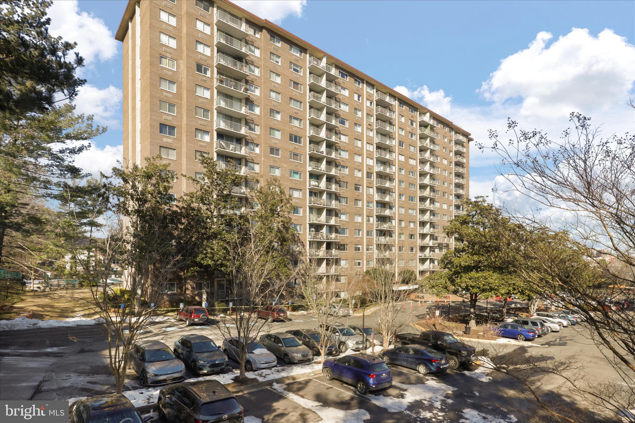2059 HUNTINGTON AVENUE 1201