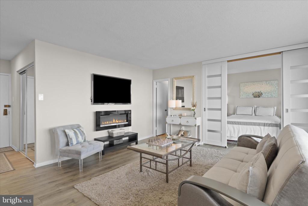 2059 HUNTINGTON AVENUE 1201