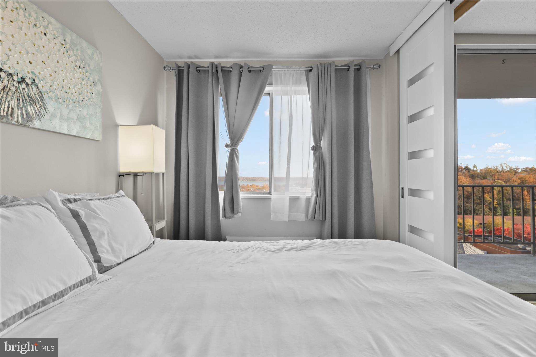 2059 HUNTINGTON AVENUE 1201