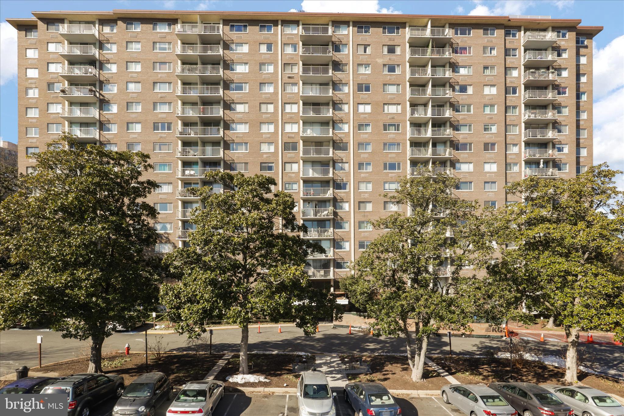 2059 HUNTINGTON AVENUE 1201