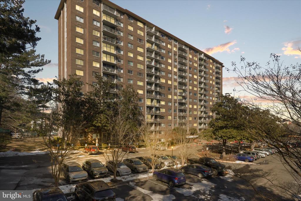 2059 HUNTINGTON AVENUE 1201