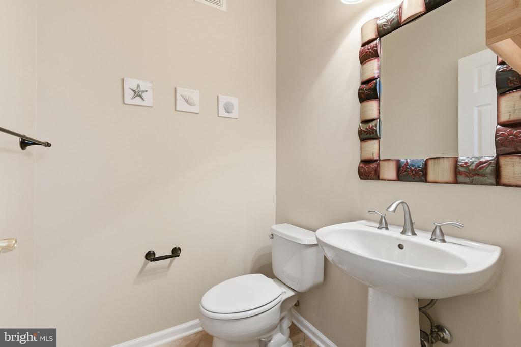43905 HICKORY CORNER TERRACE 105