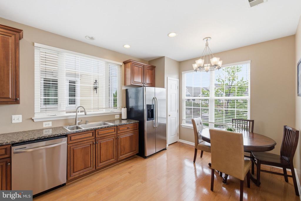 43905 HICKORY CORNER TERRACE Unit: 105