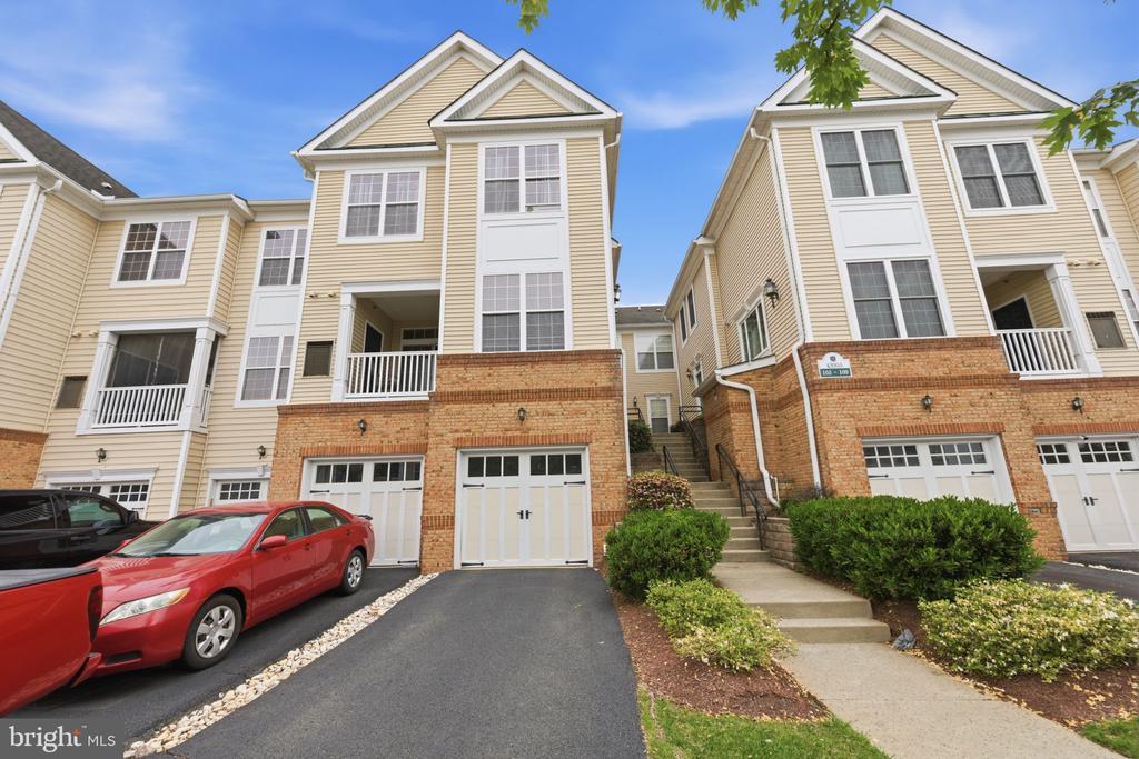43905 HICKORY CORNER TERRACE Unit: 105