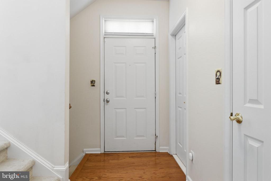 43905 HICKORY CORNER TERRACE Unit: 105