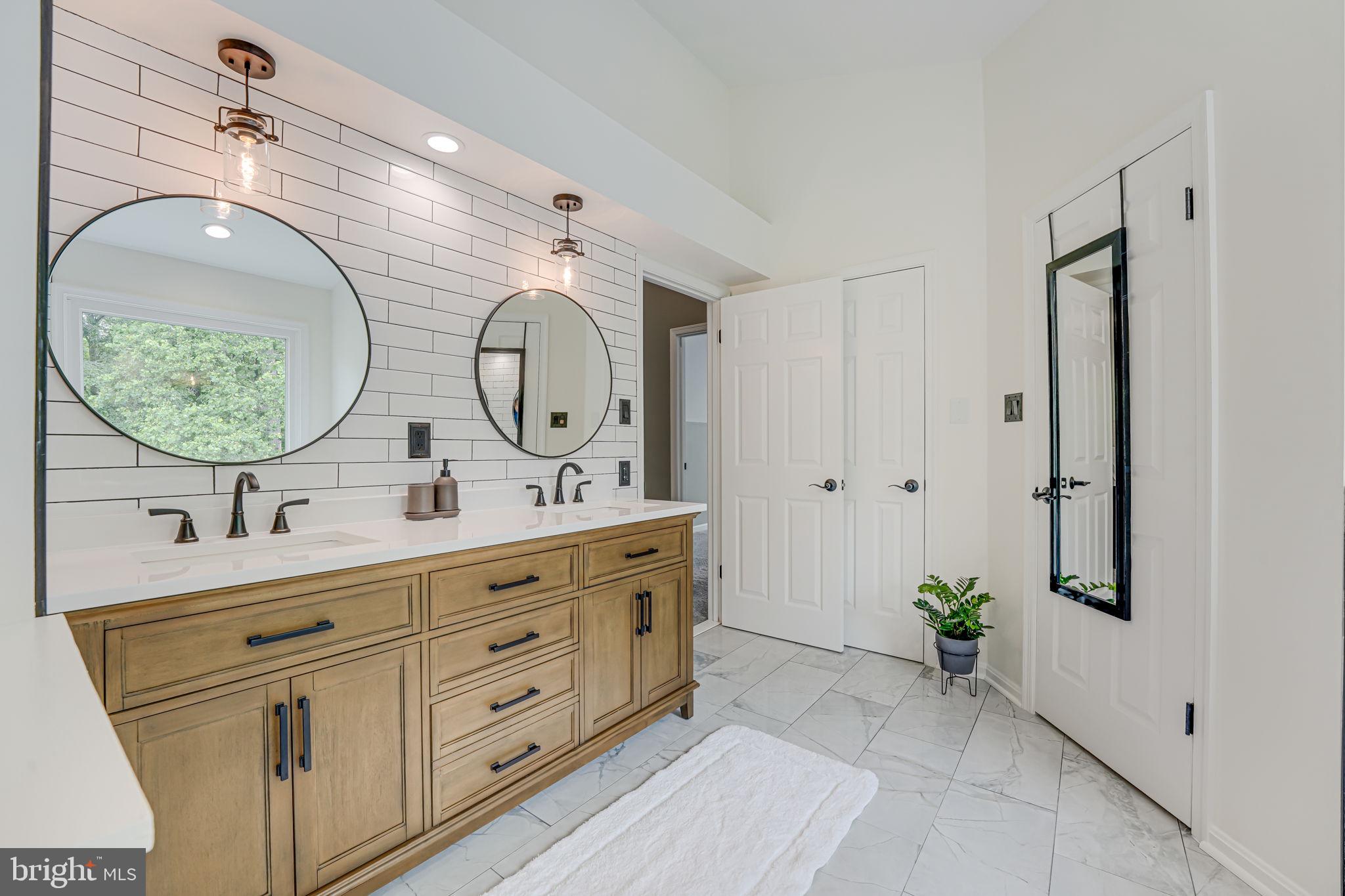 15050 GREENMOUNT DRIVE