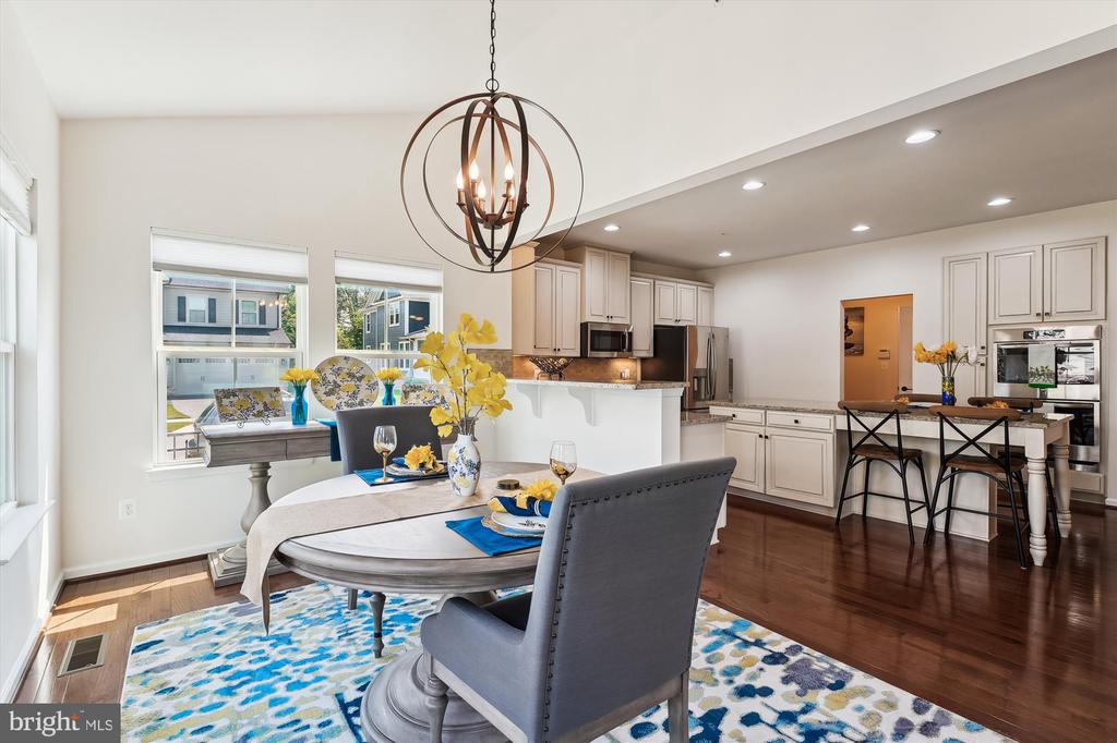 2552 PASSIONFLOWER COURT