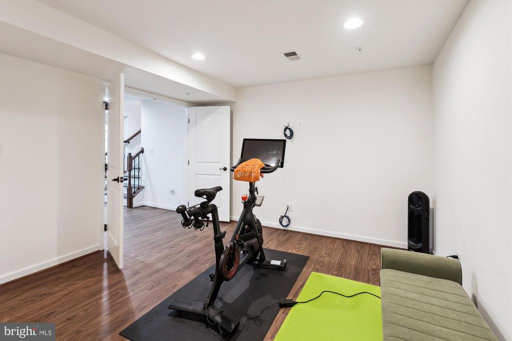 2552 PASSIONFLOWER COURT
