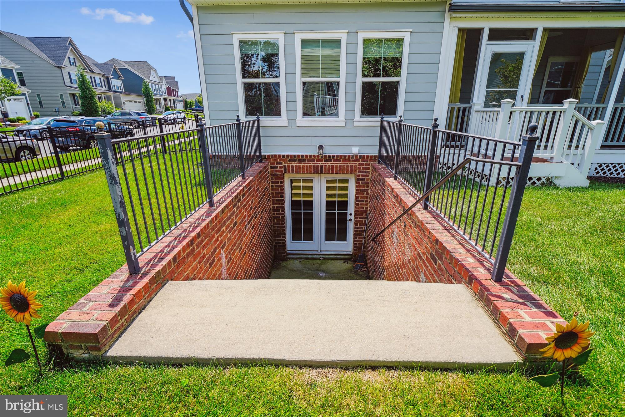 2552 PASSIONFLOWER COURT