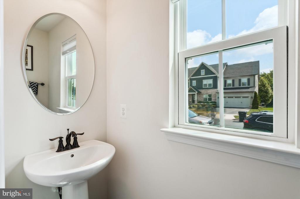 2552 PASSIONFLOWER COURT