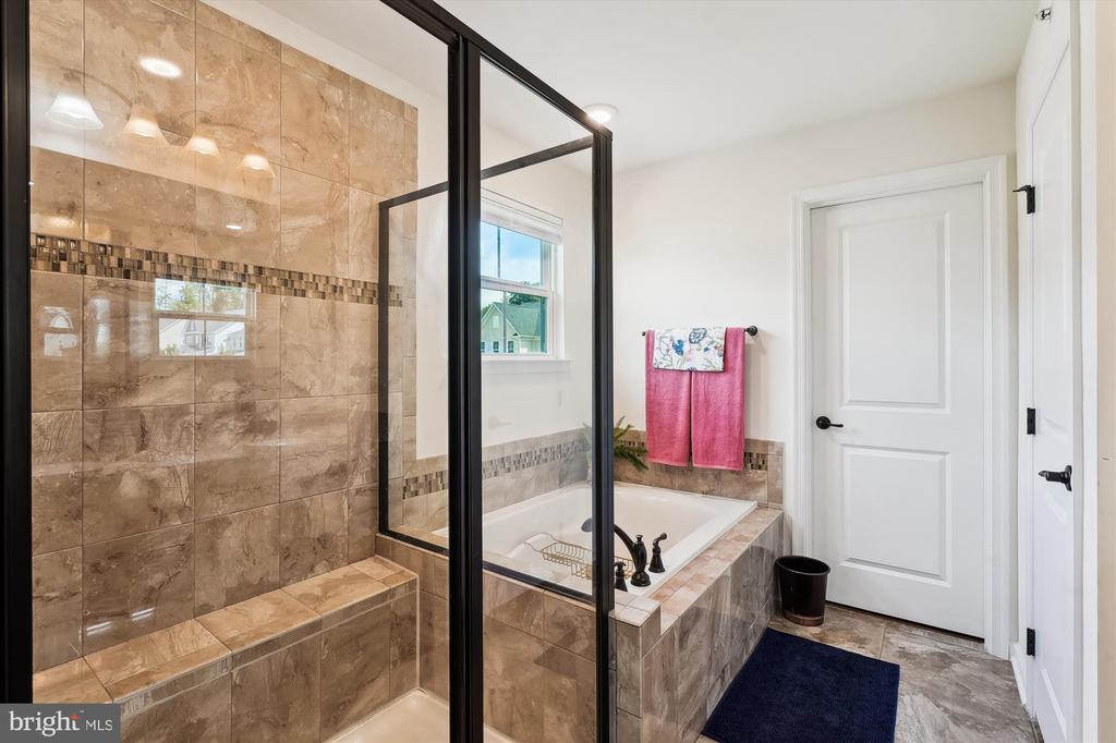 2552 PASSIONFLOWER COURT