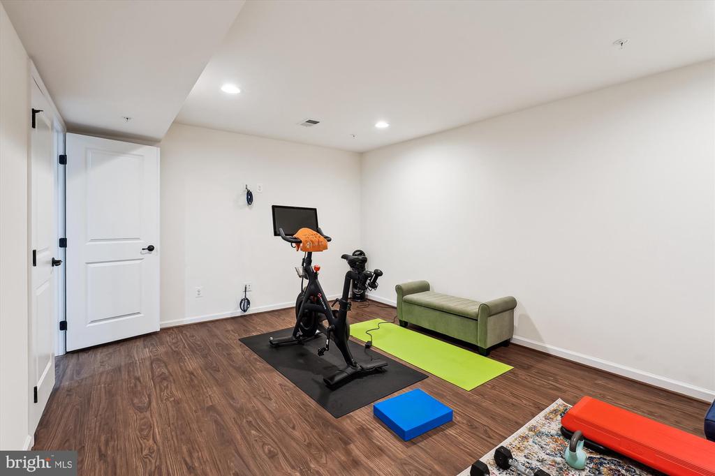 2552 PASSIONFLOWER COURT