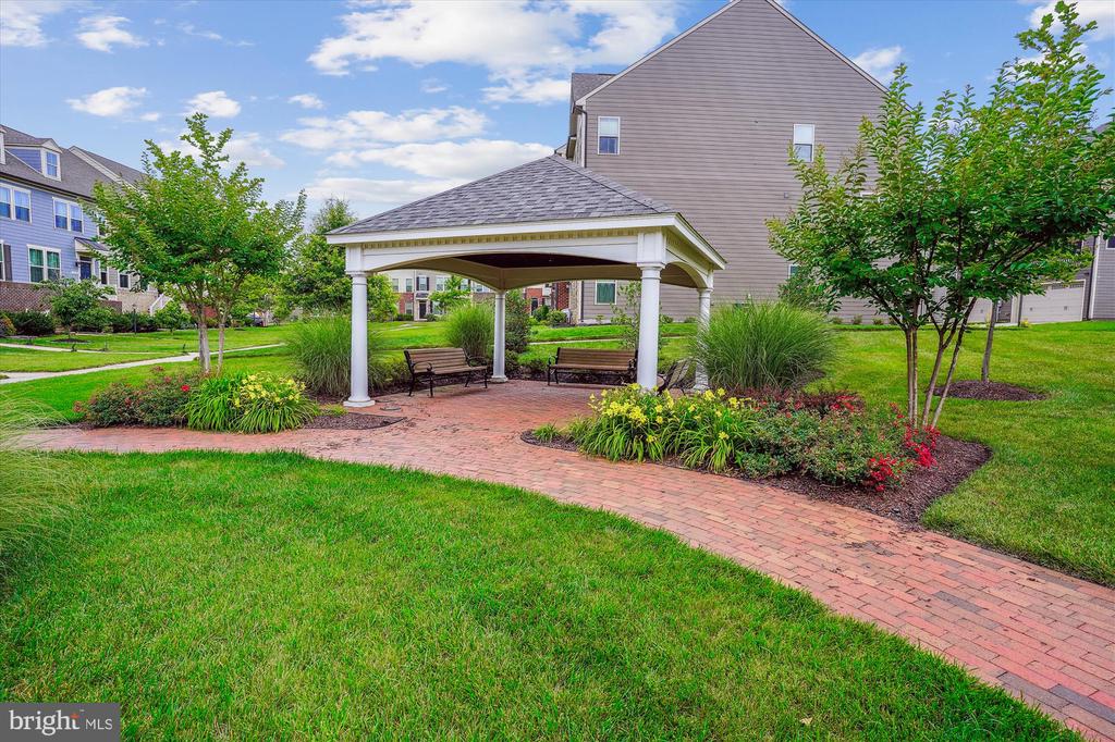 2552 PASSIONFLOWER COURT