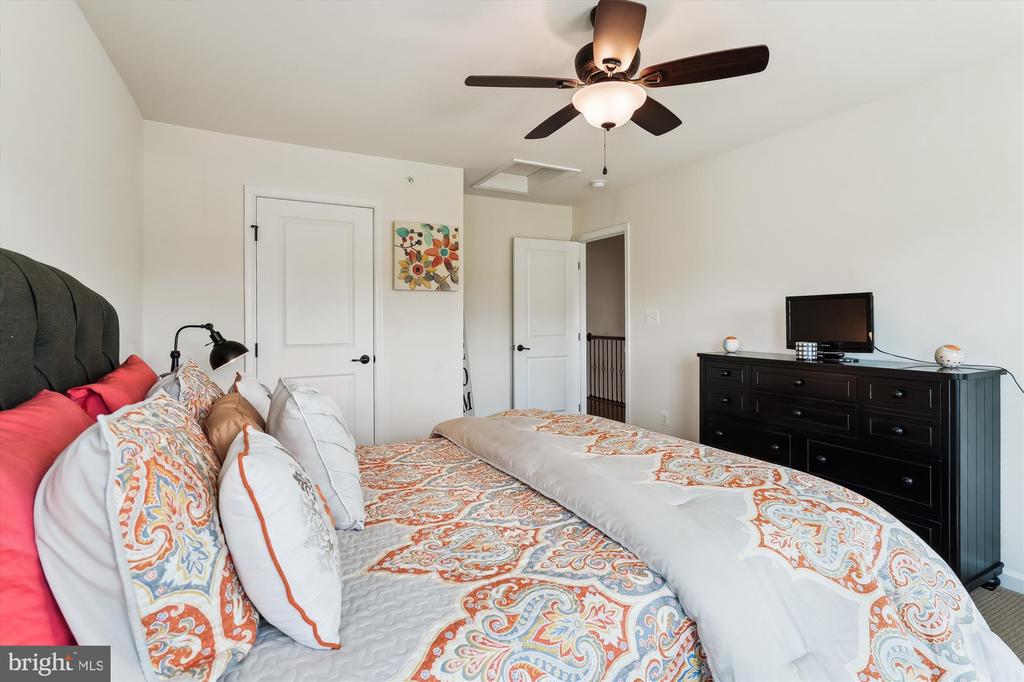 2552 PASSIONFLOWER COURT