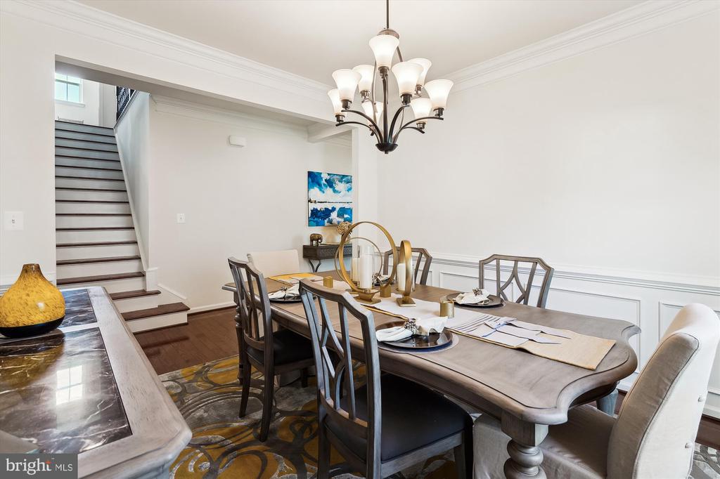 2552 PASSIONFLOWER COURT
