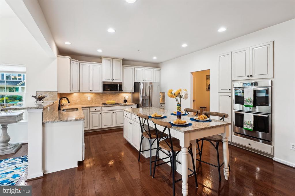 2552 PASSIONFLOWER COURT