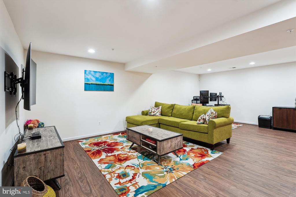2552 PASSIONFLOWER COURT