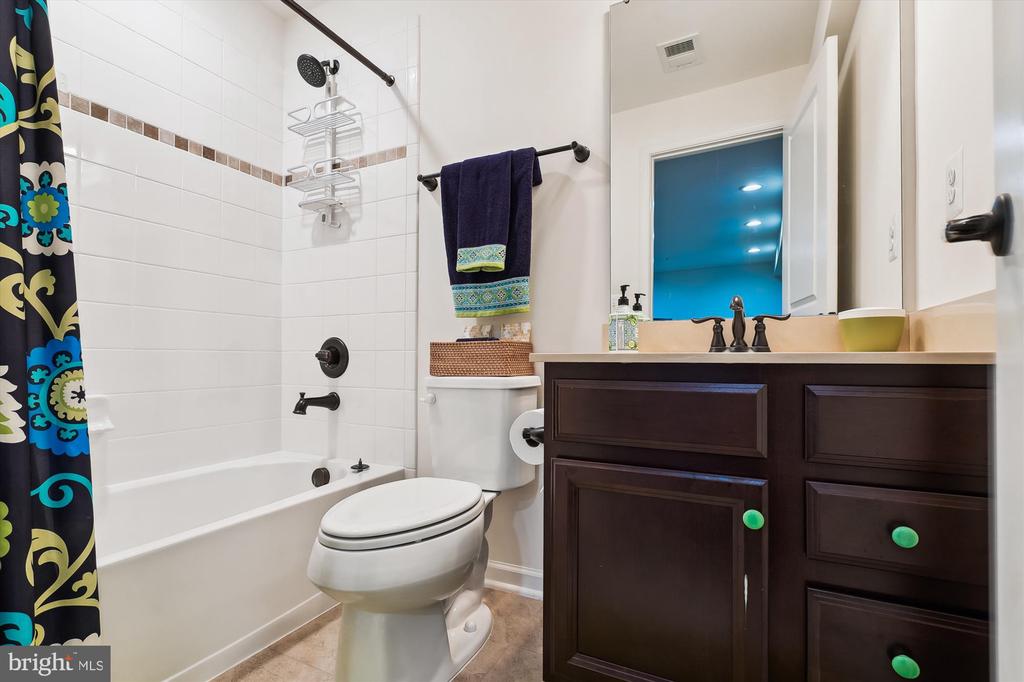 2552 PASSIONFLOWER COURT
