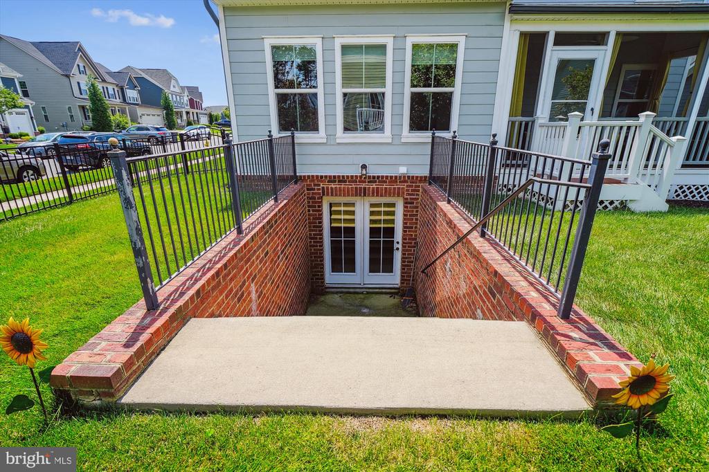 2552 PASSIONFLOWER COURT