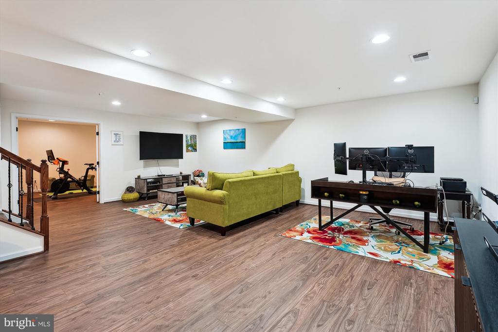 2552 PASSIONFLOWER COURT
