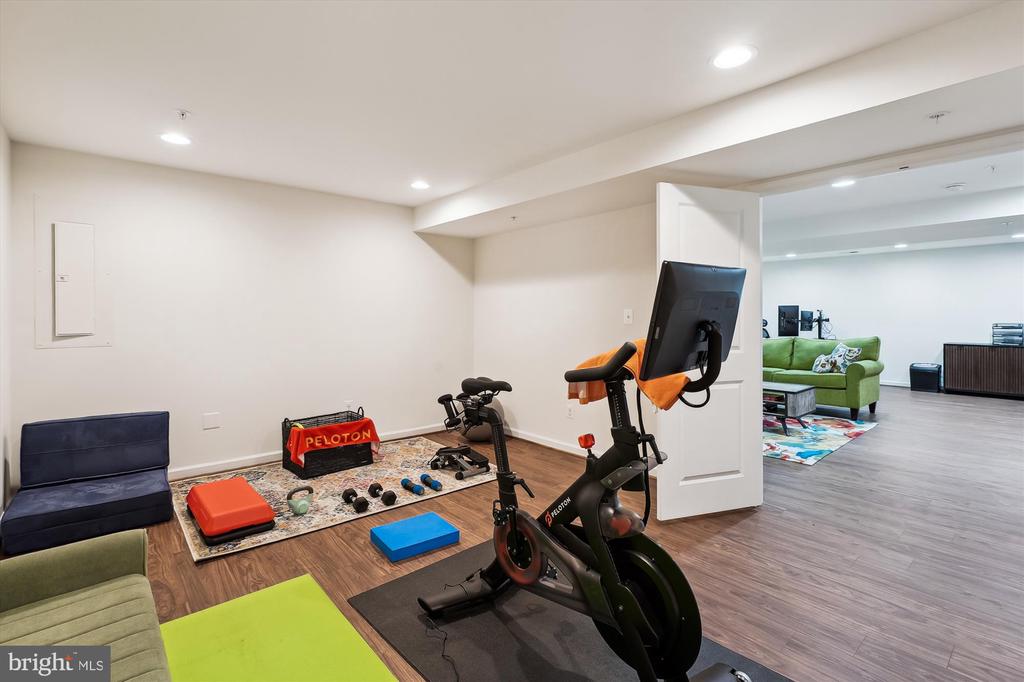 2552 PASSIONFLOWER COURT