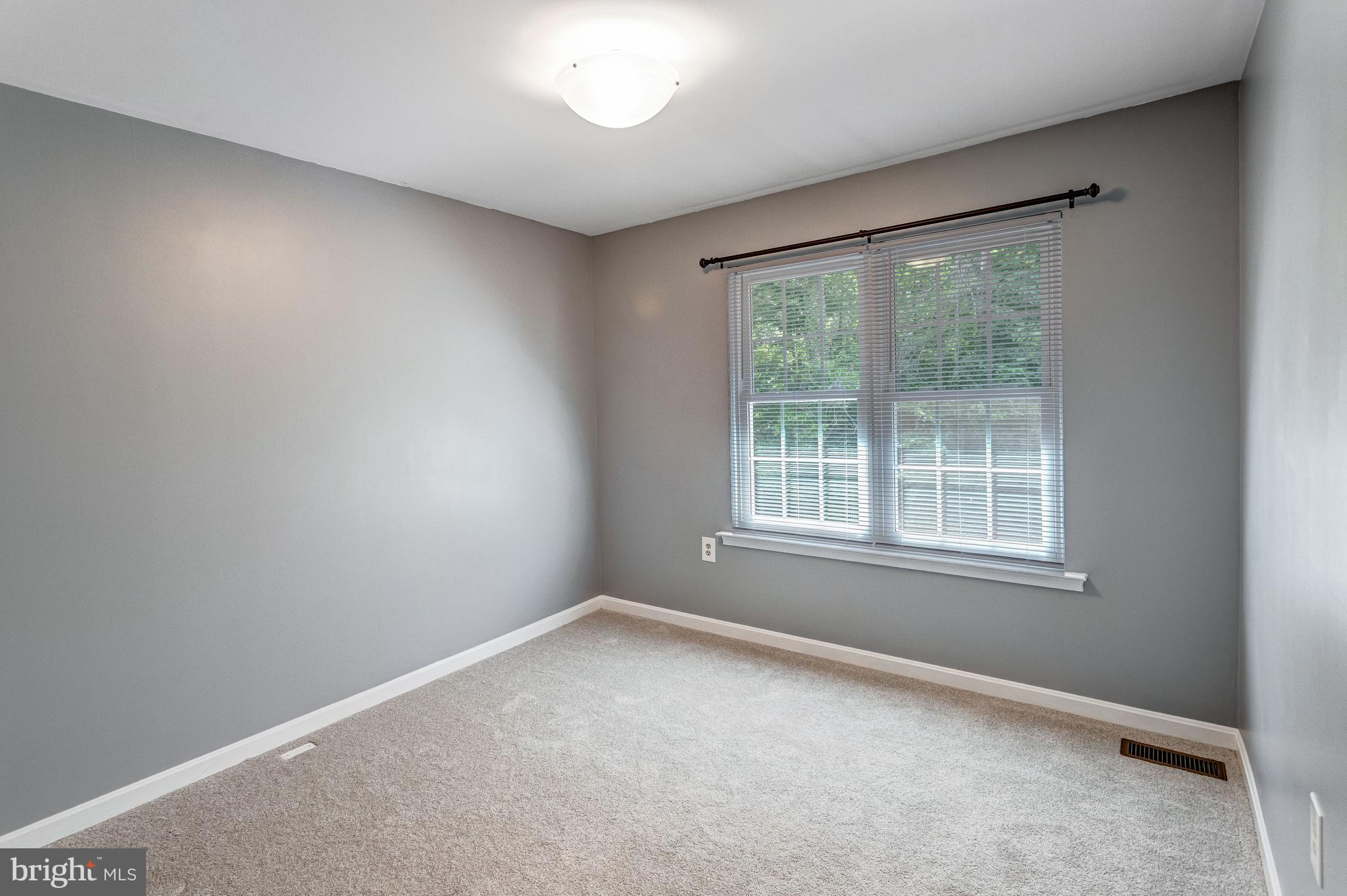 15242 STREAMSIDE COURT