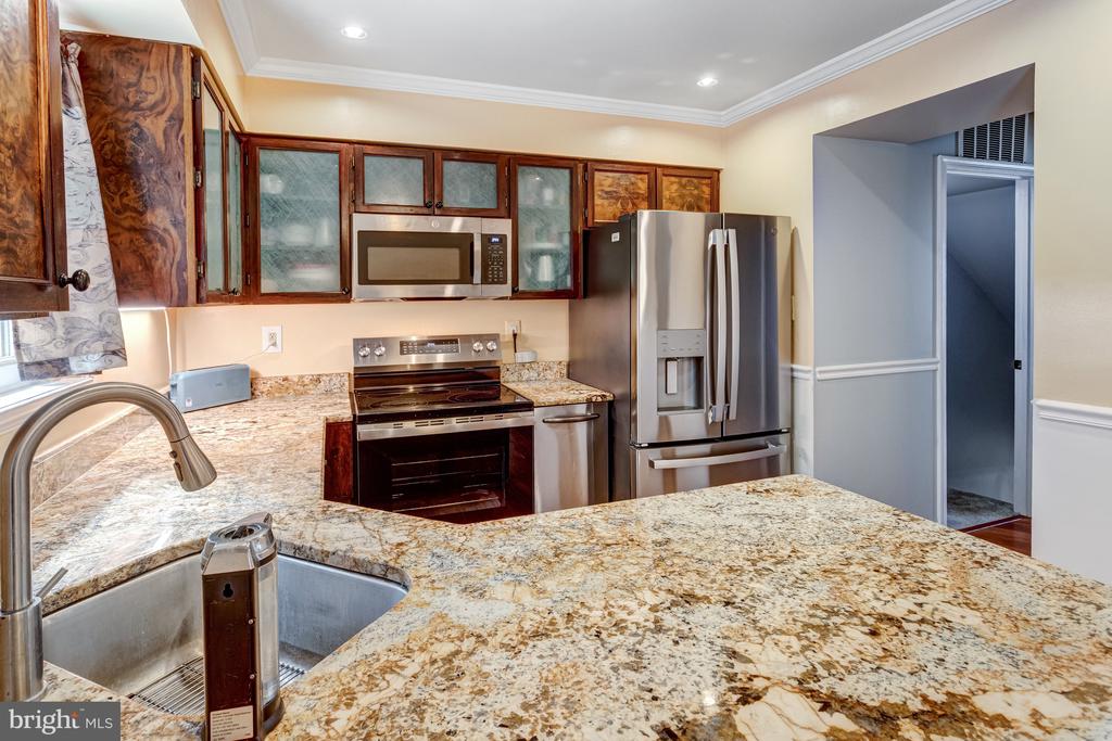 15242 STREAMSIDE COURT