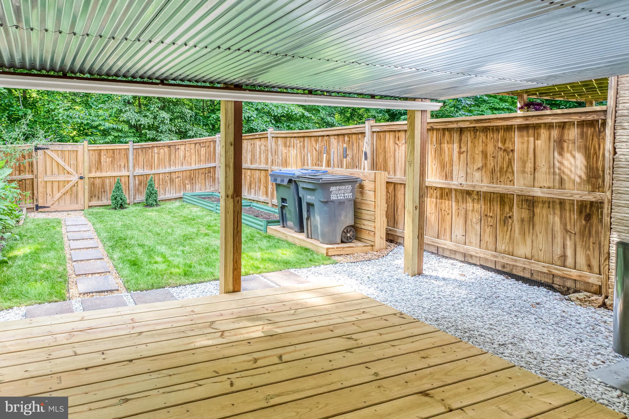 15242 STREAMSIDE COURT