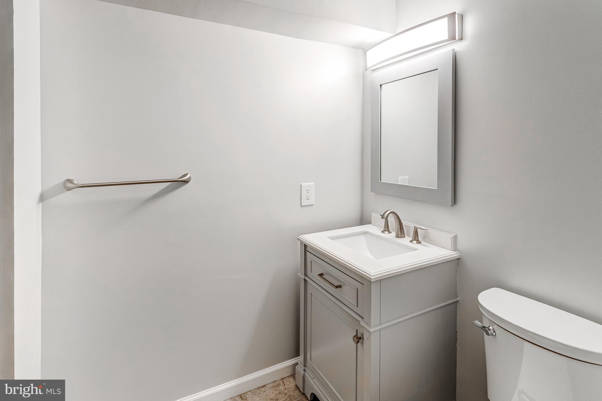 15242 STREAMSIDE COURT