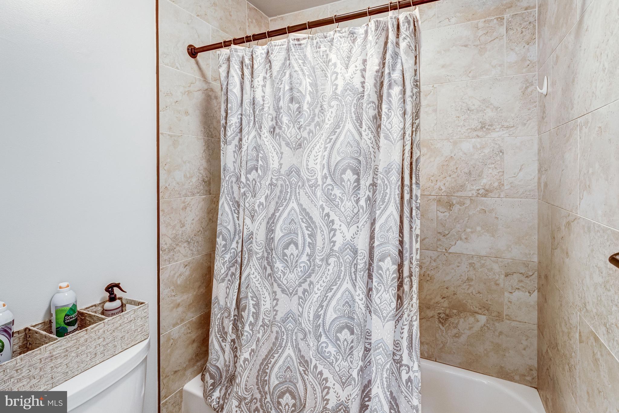 15242 STREAMSIDE COURT
