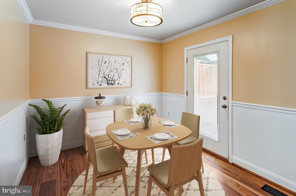 15242 STREAMSIDE COURT