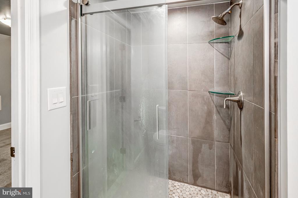 15242 STREAMSIDE COURT