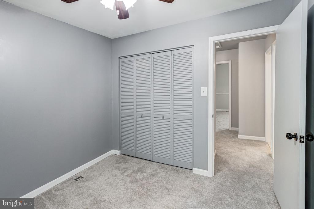 15242 STREAMSIDE COURT