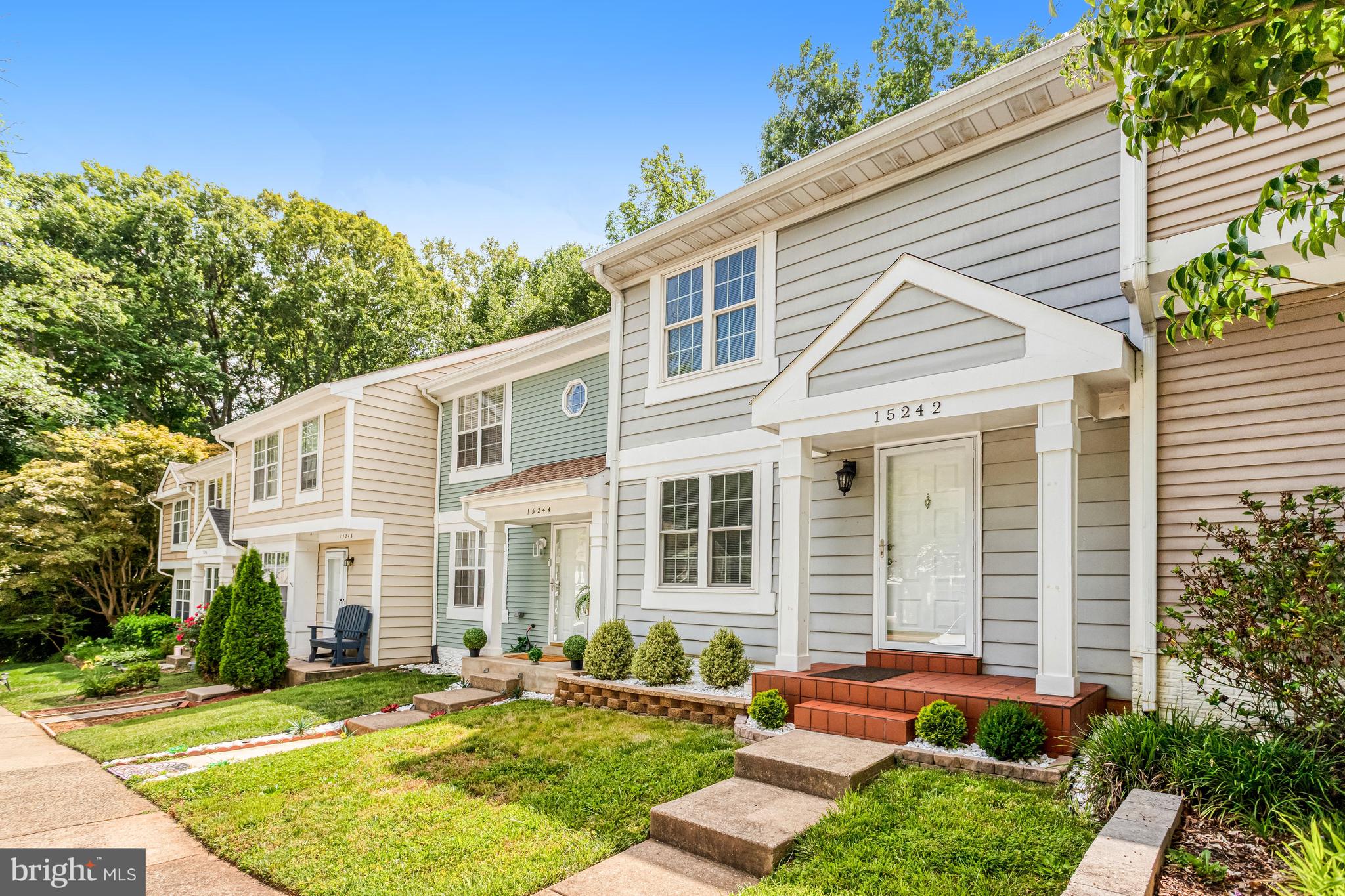 15242 STREAMSIDE COURT