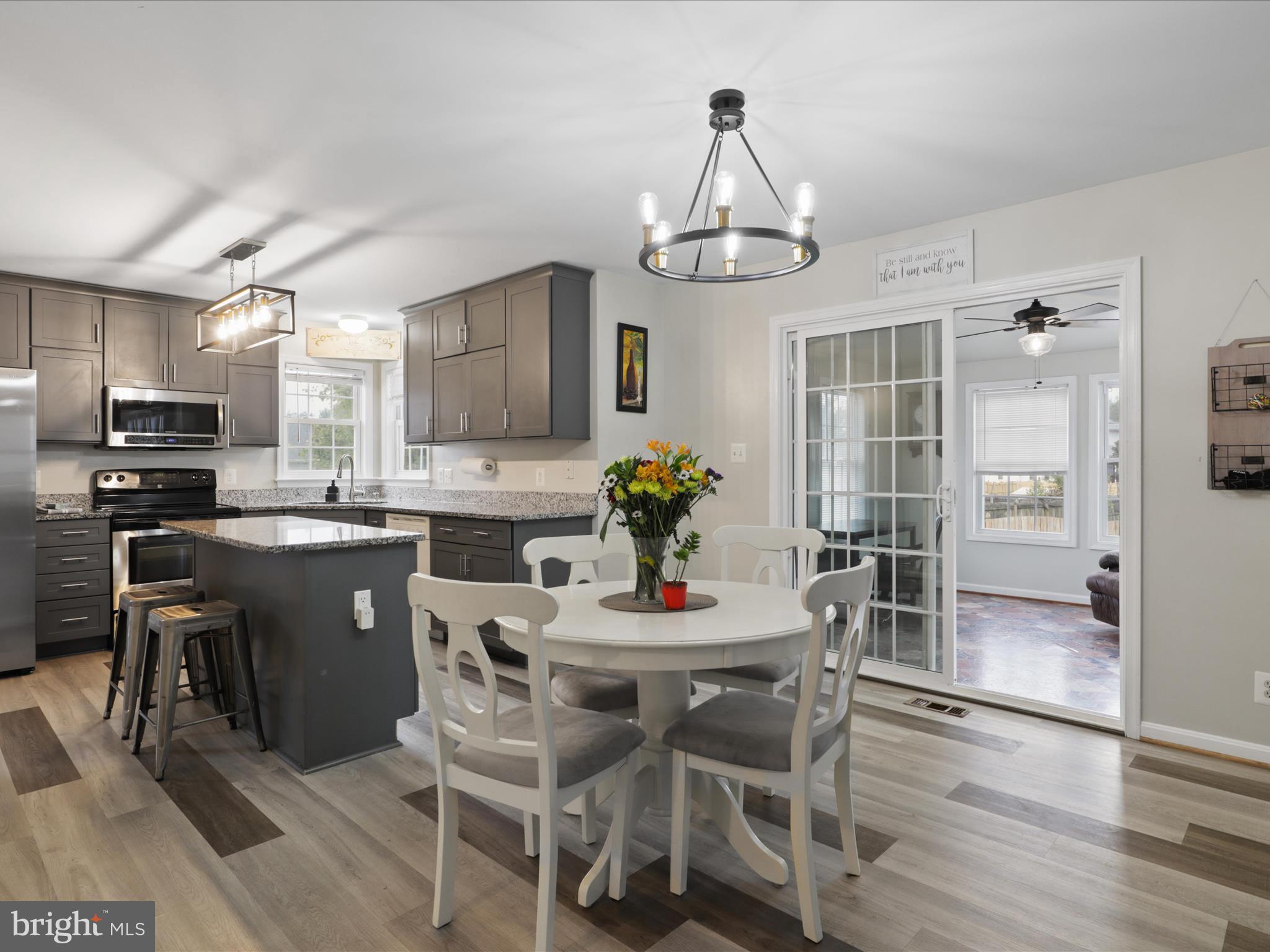 25 SUNSET RIDGE LANE