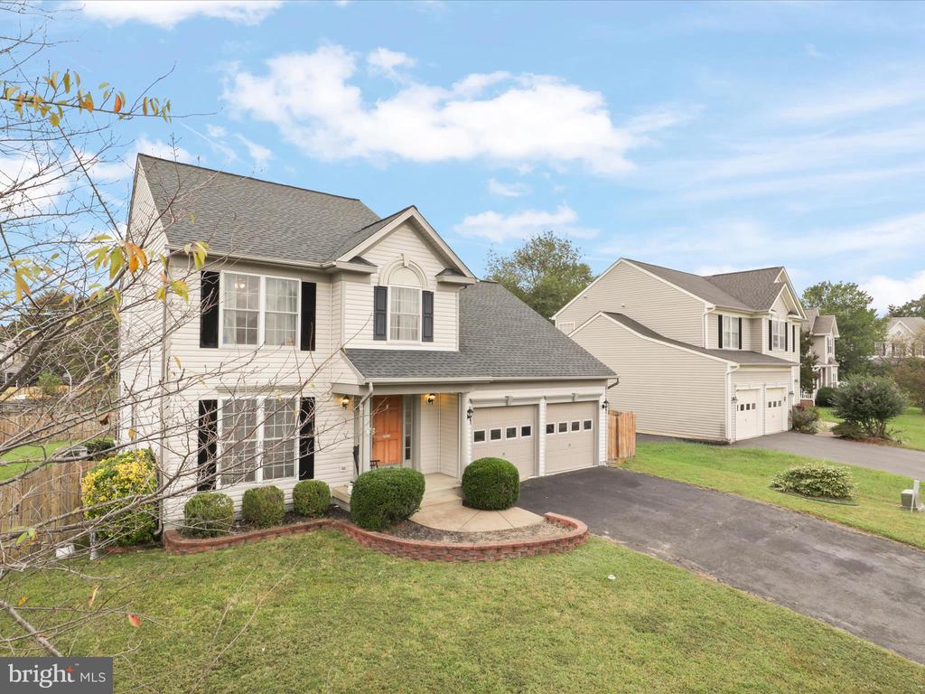 25 SUNSET RIDGE LANE