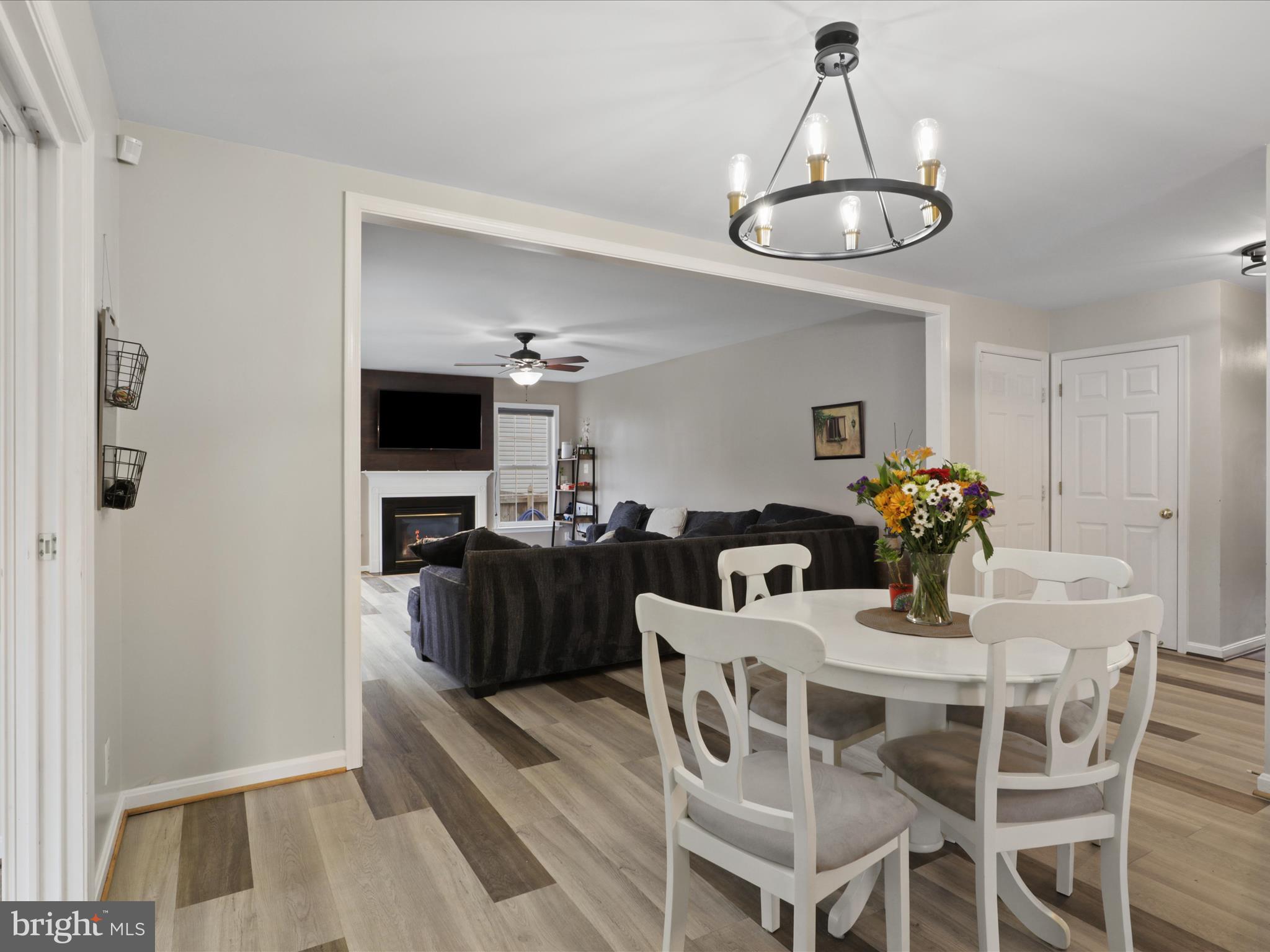 25 SUNSET RIDGE LANE