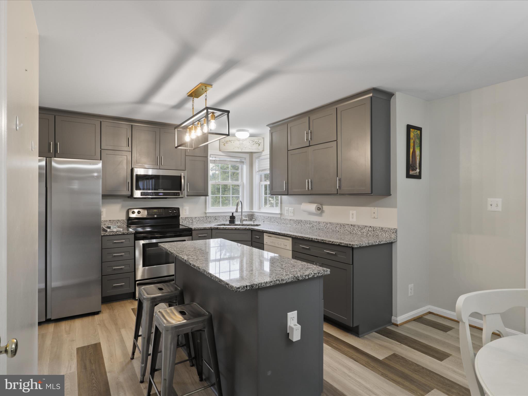 25 SUNSET RIDGE LANE