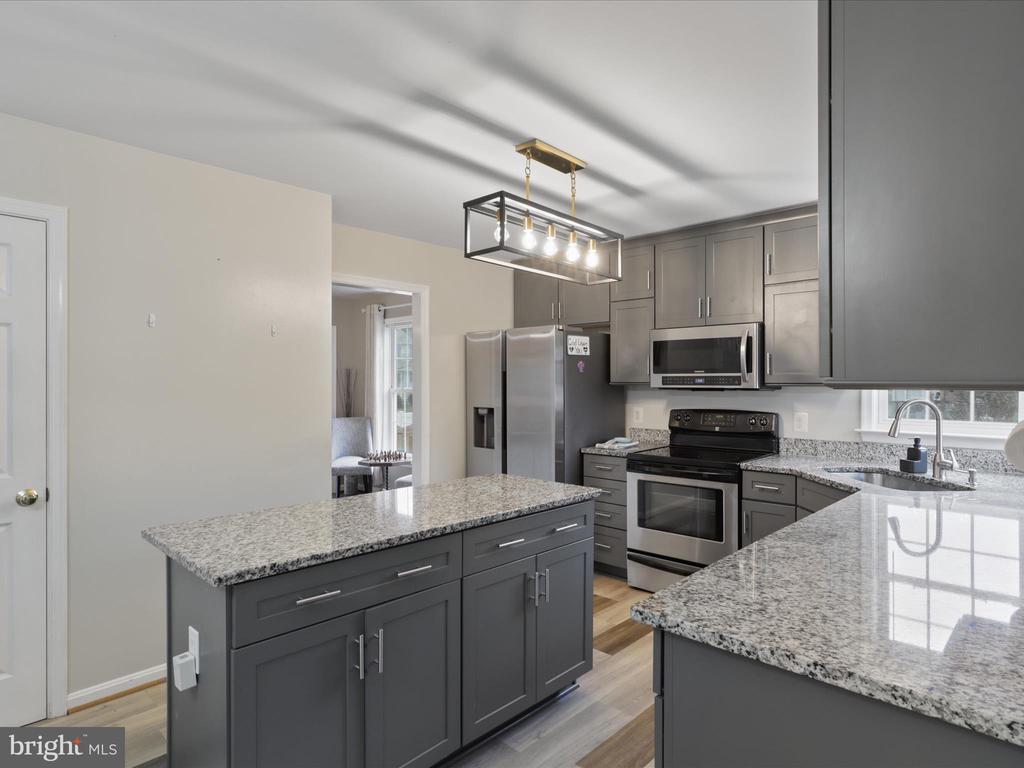 25 SUNSET RIDGE LANE