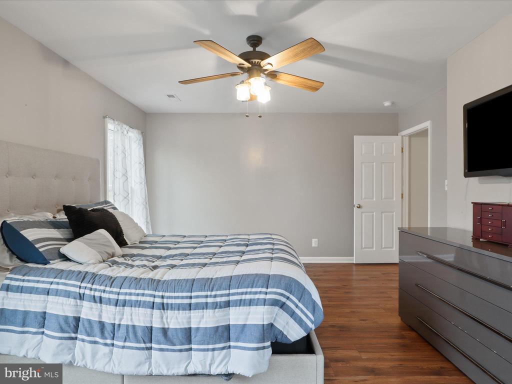 25 SUNSET RIDGE LANE