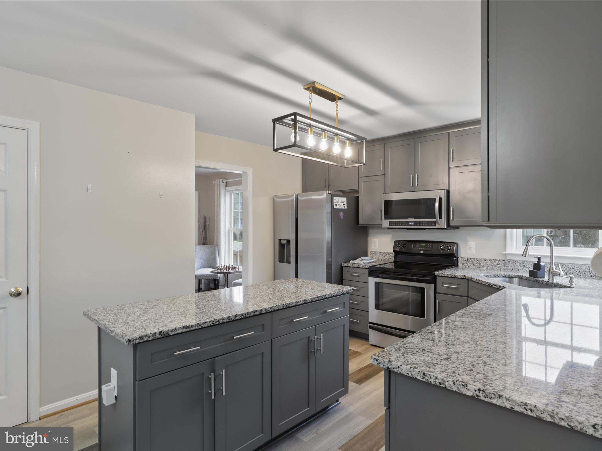 25 SUNSET RIDGE LANE