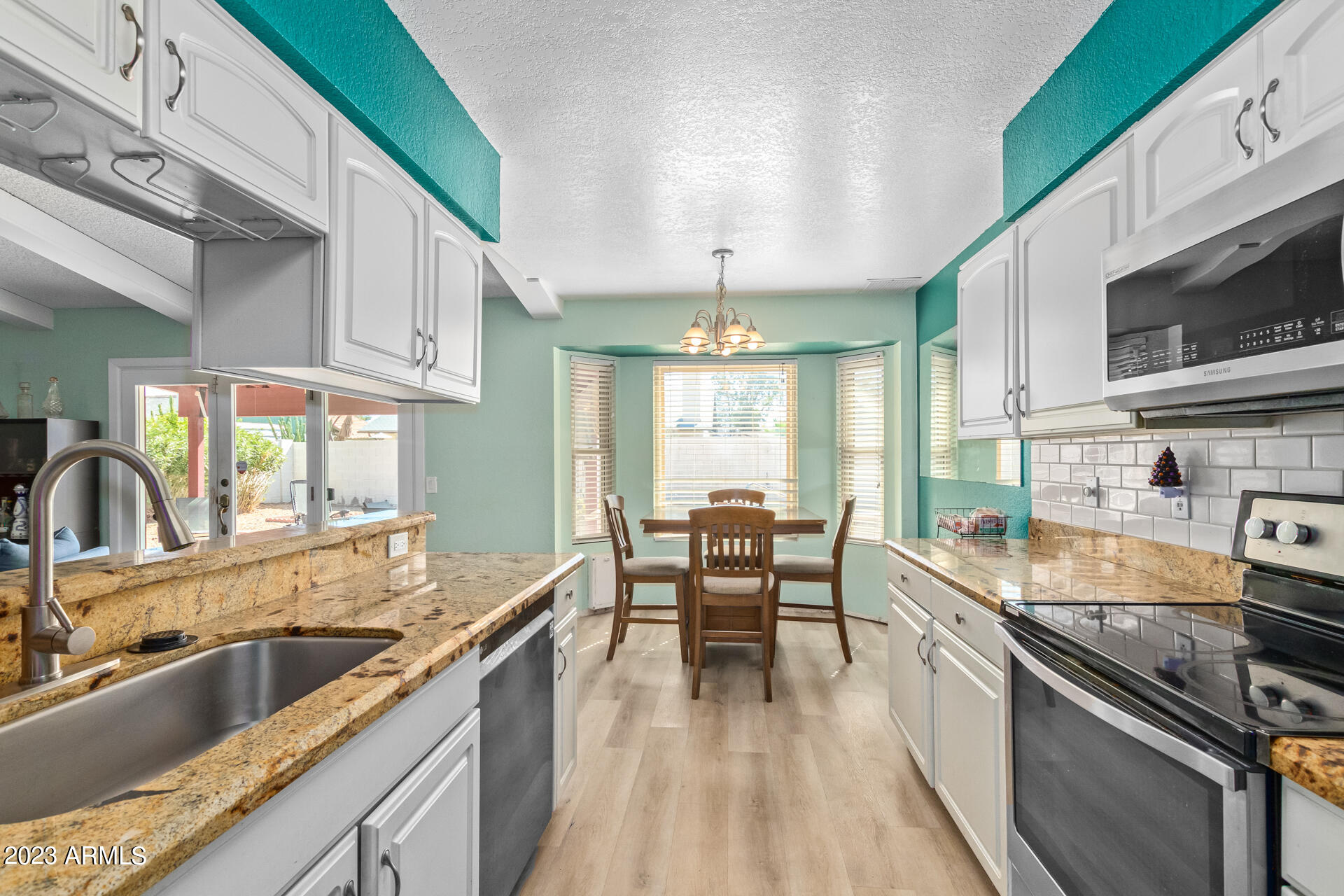 3255 W MURIEL Drive