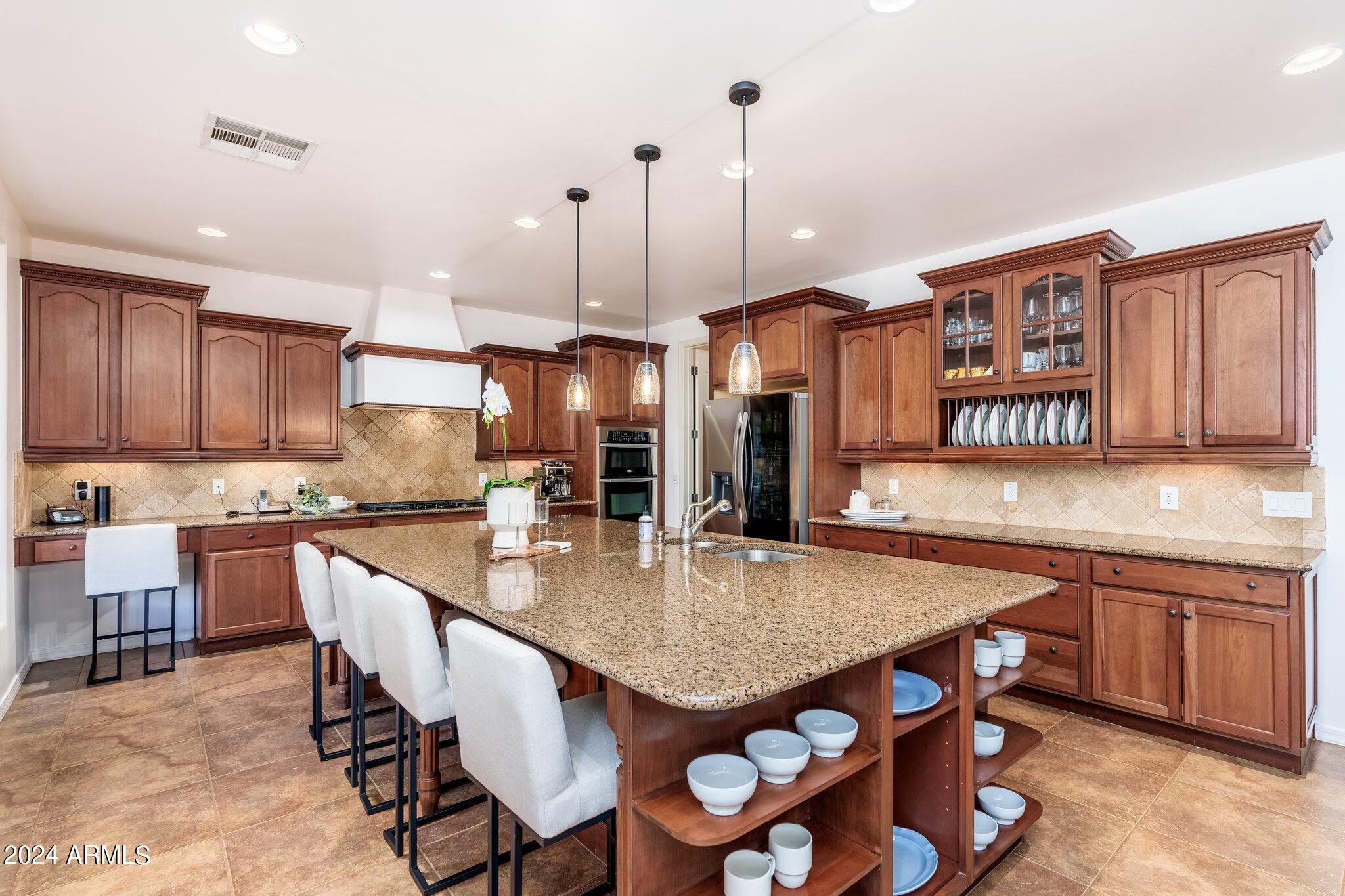 2269 E WISTERIA Drive