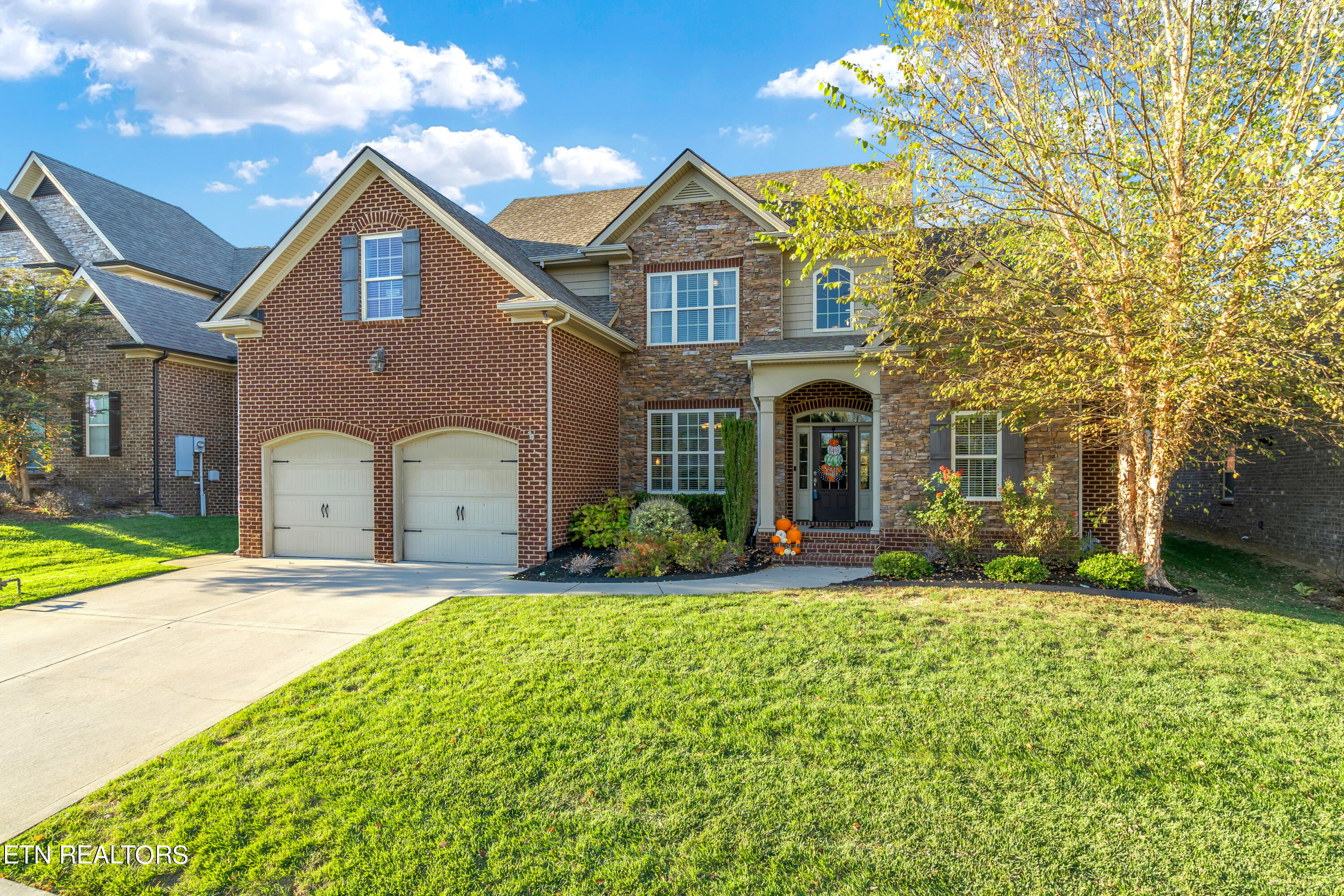 7911 Autumn Trace Drive