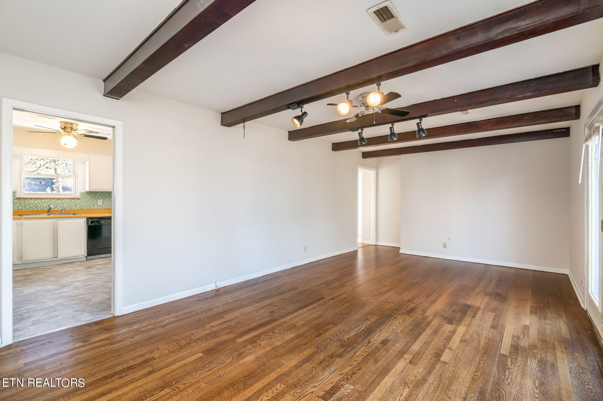 1121 Park Hill Circle