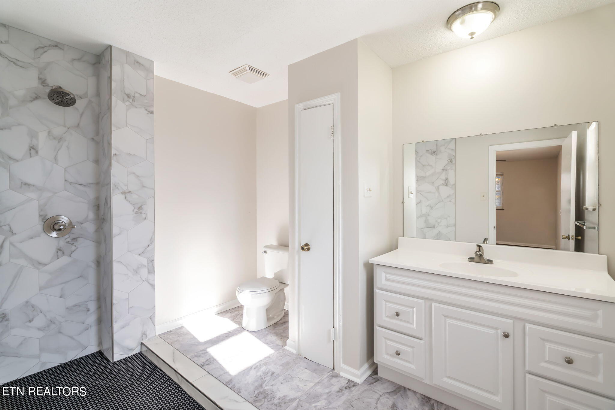 1121 Park Hill Circle