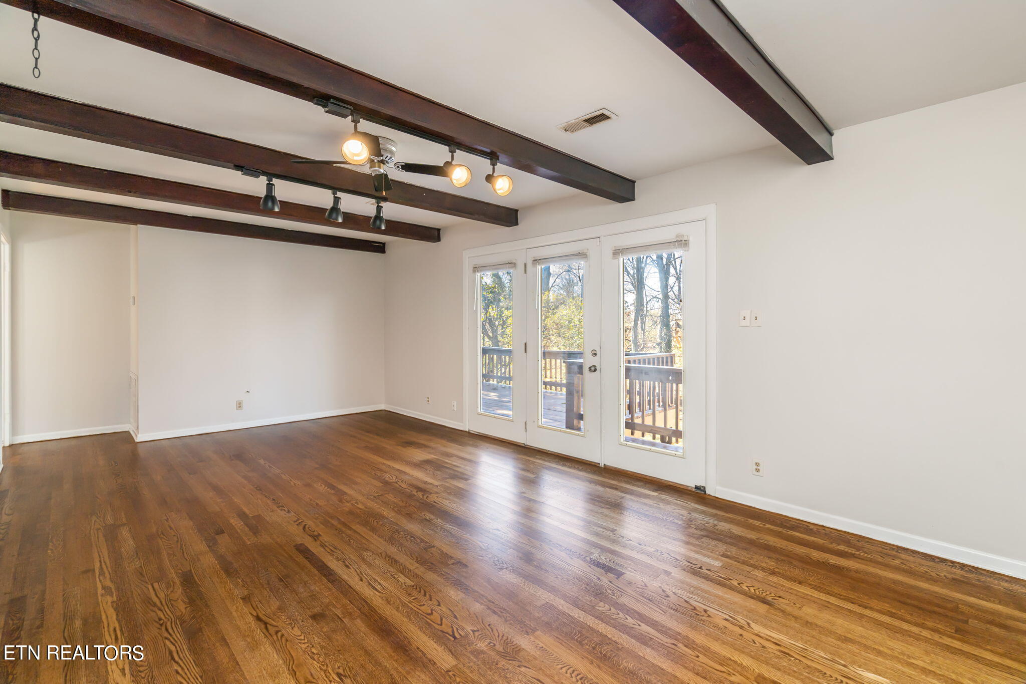 1121 Park Hill Circle