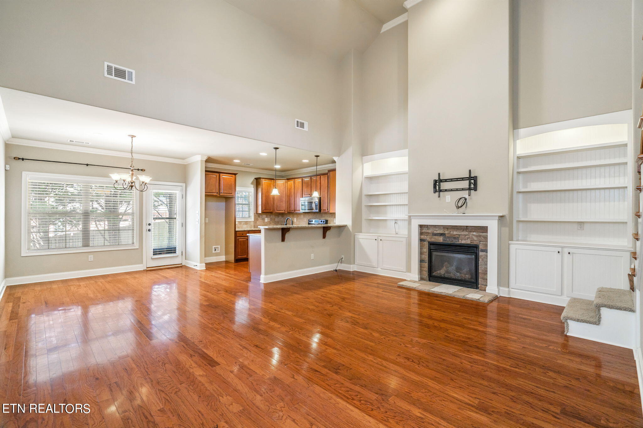 1701 Cottage Wood Way