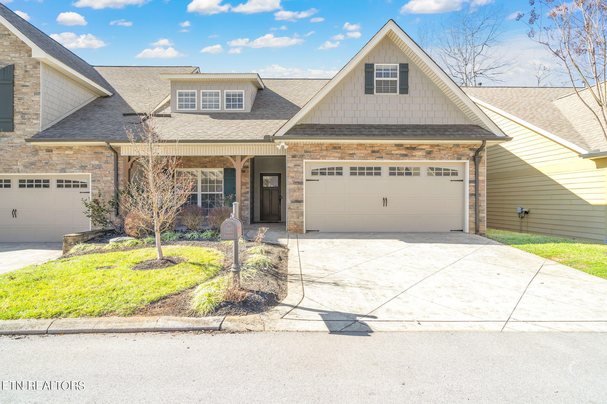 1701 Cottage Wood Way